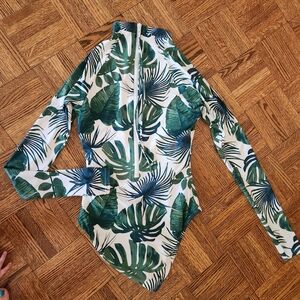 Rash guard swimsuit